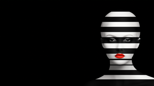 „Streifen der Identität“ – Das Spiel zwischen Sichtbarkeit und Geheimnis